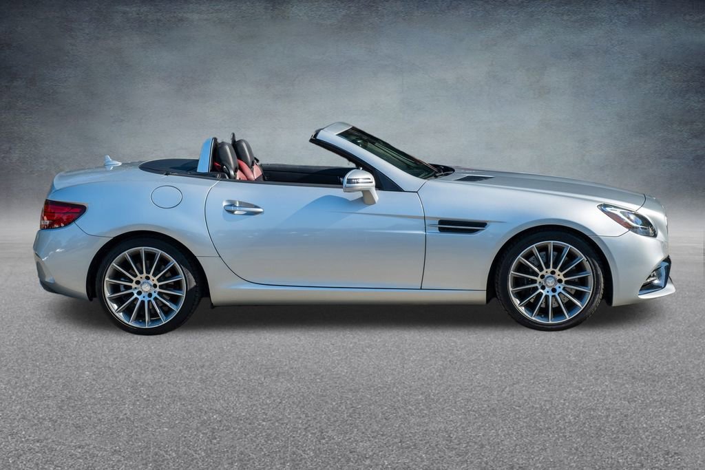 Used 2017 Mercedes-Benz SLC 300 image 7