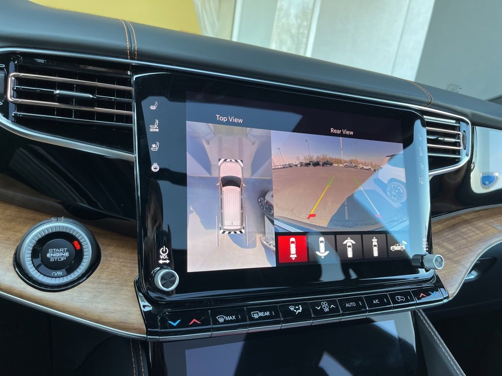 New 2024 Jeep Grand Wagoneer L Series III image 26