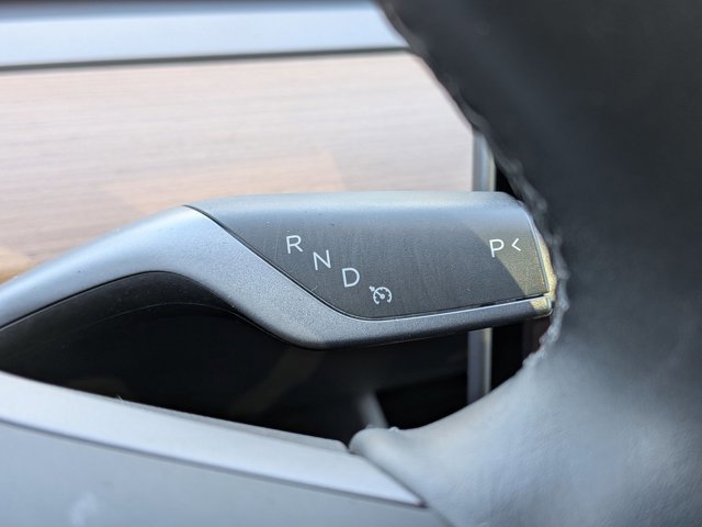 Used 2019 Tesla Model 3 Mid Range image 11