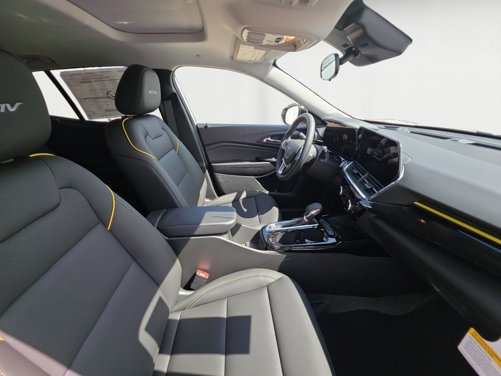 New 2026 Chevrolet Trax ACTIV w/ Sunroof Package FWD image 16
