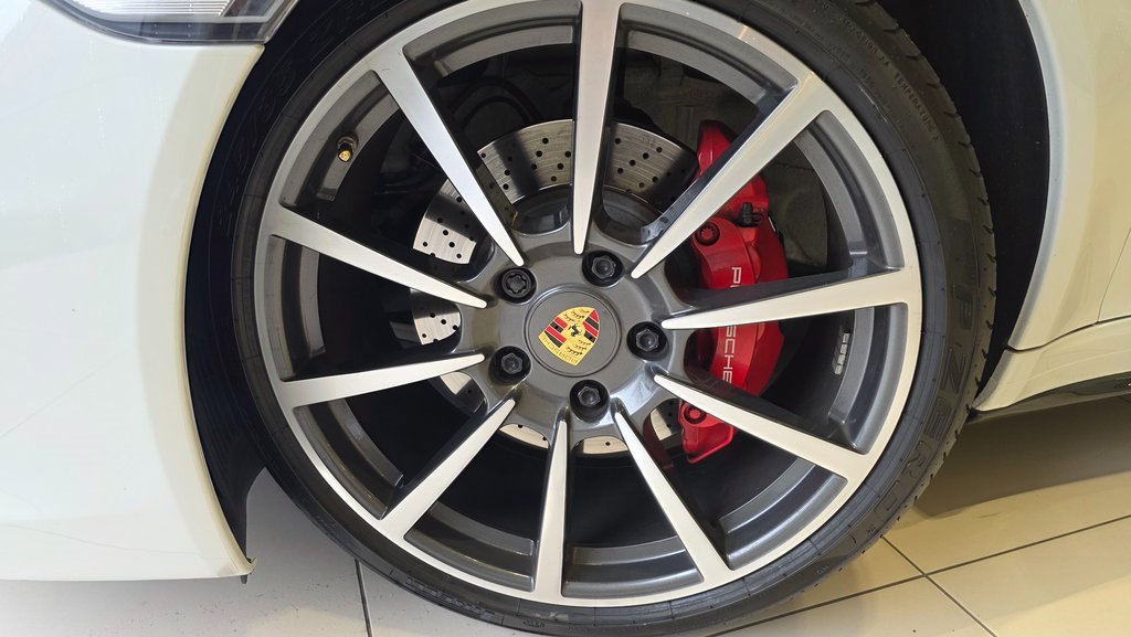 Used 2014 Porsche 911 Targa 4S image 13