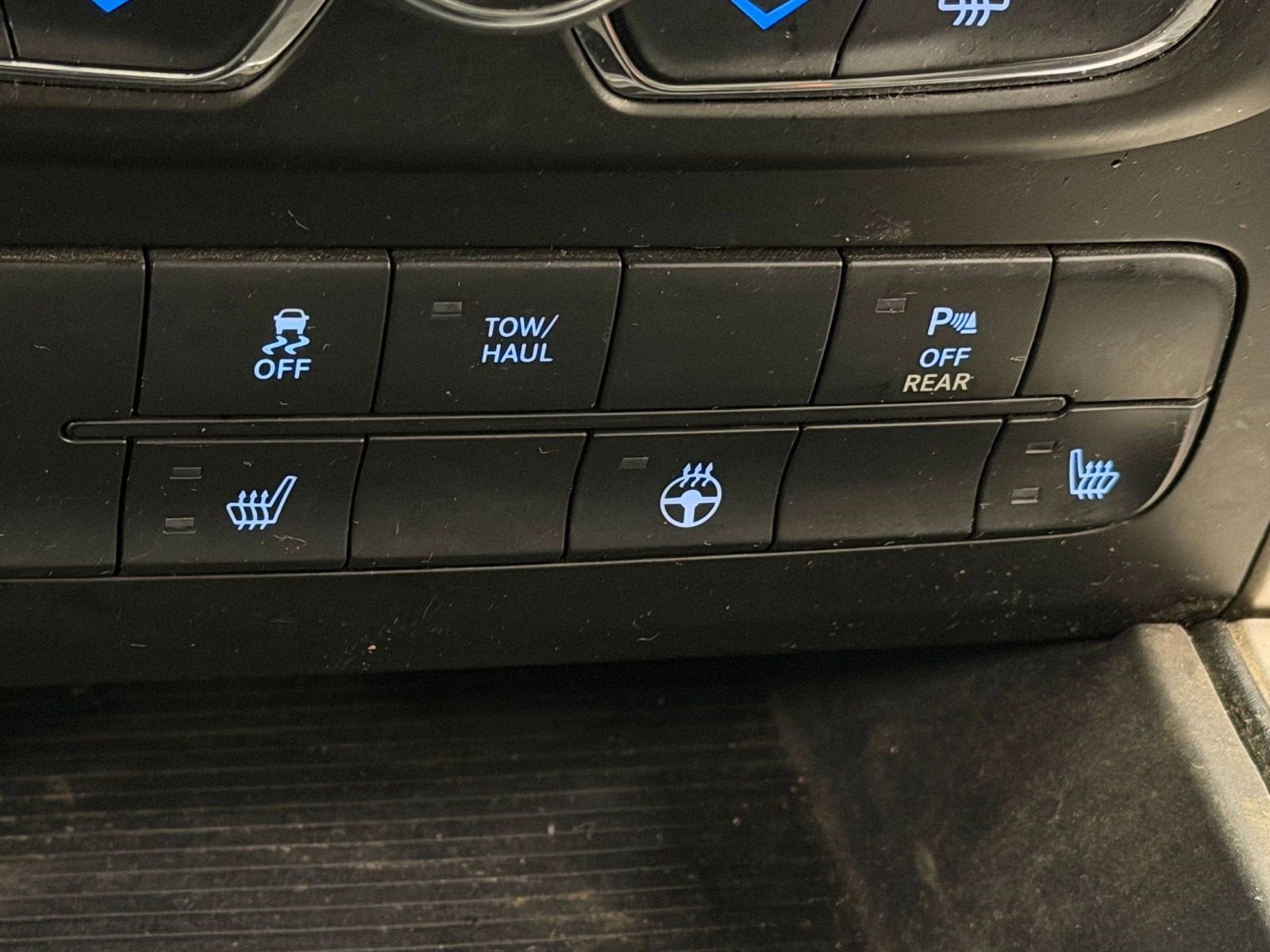 Used 2018 RAM 1500 Outdoorsman image 25