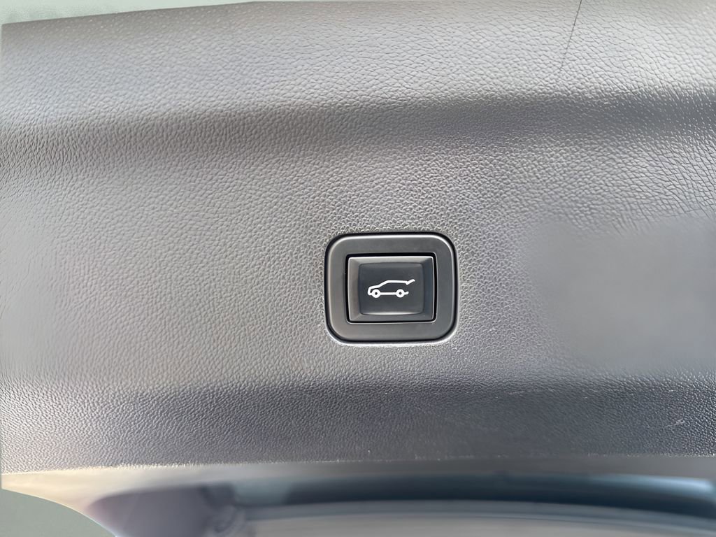 Used 2023 Chevrolet Tahoe High Country w/ Premium Package 2 image 33