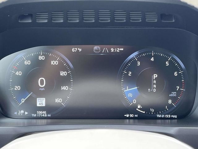 Used 2020 Volvo XC90 T6 Momentum w/ Protection Package Premier AWD/4WD image 36