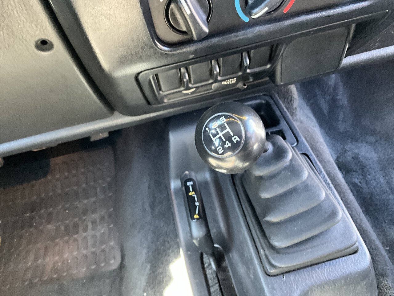 Used 2003 Jeep Wrangler X AWD/4WD image 27