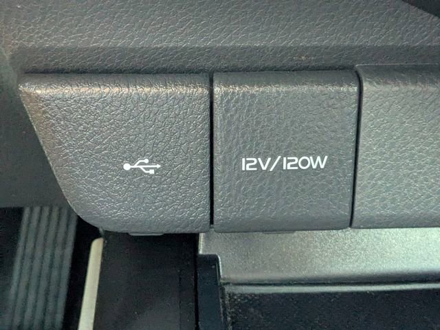 Used 2022 Toyota Camry LE image 27