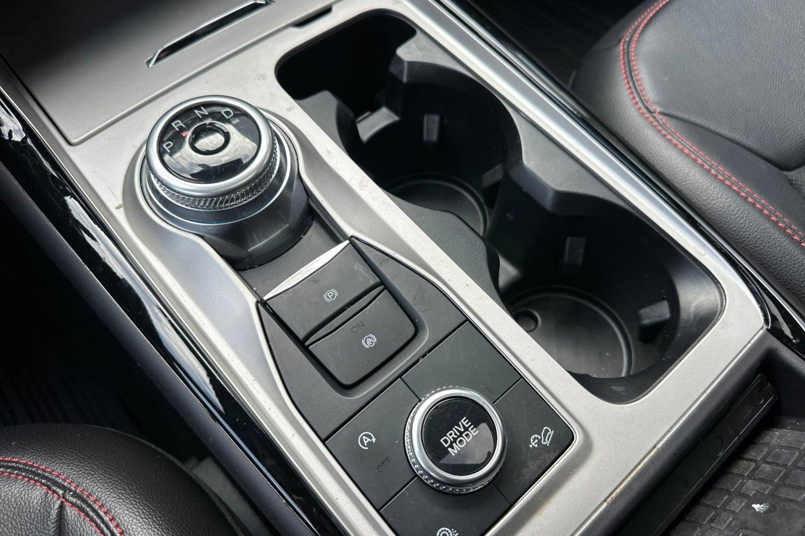 Used 2023 Ford Explorer ST-Line w/ Class IV Trailer Tow Package image 22