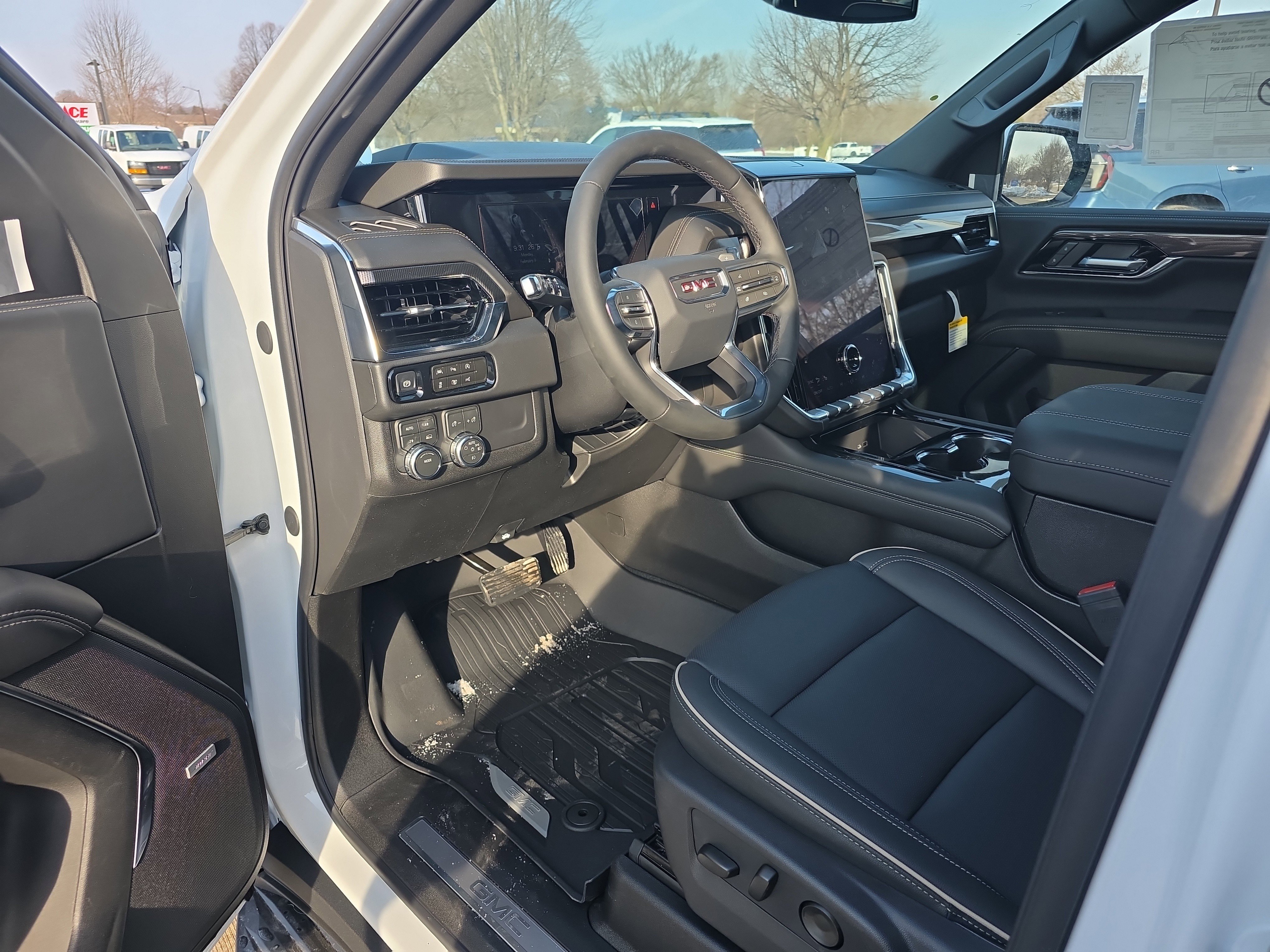 New 2026 GMC Yukon XL Elevation w/ LPO, Floor Liner Package image 10