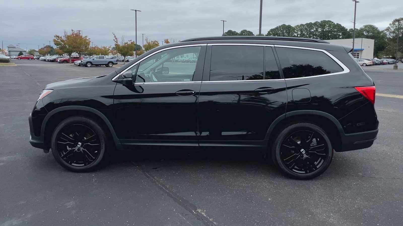 Certified 2022 Honda Pilot Special Edition image 5