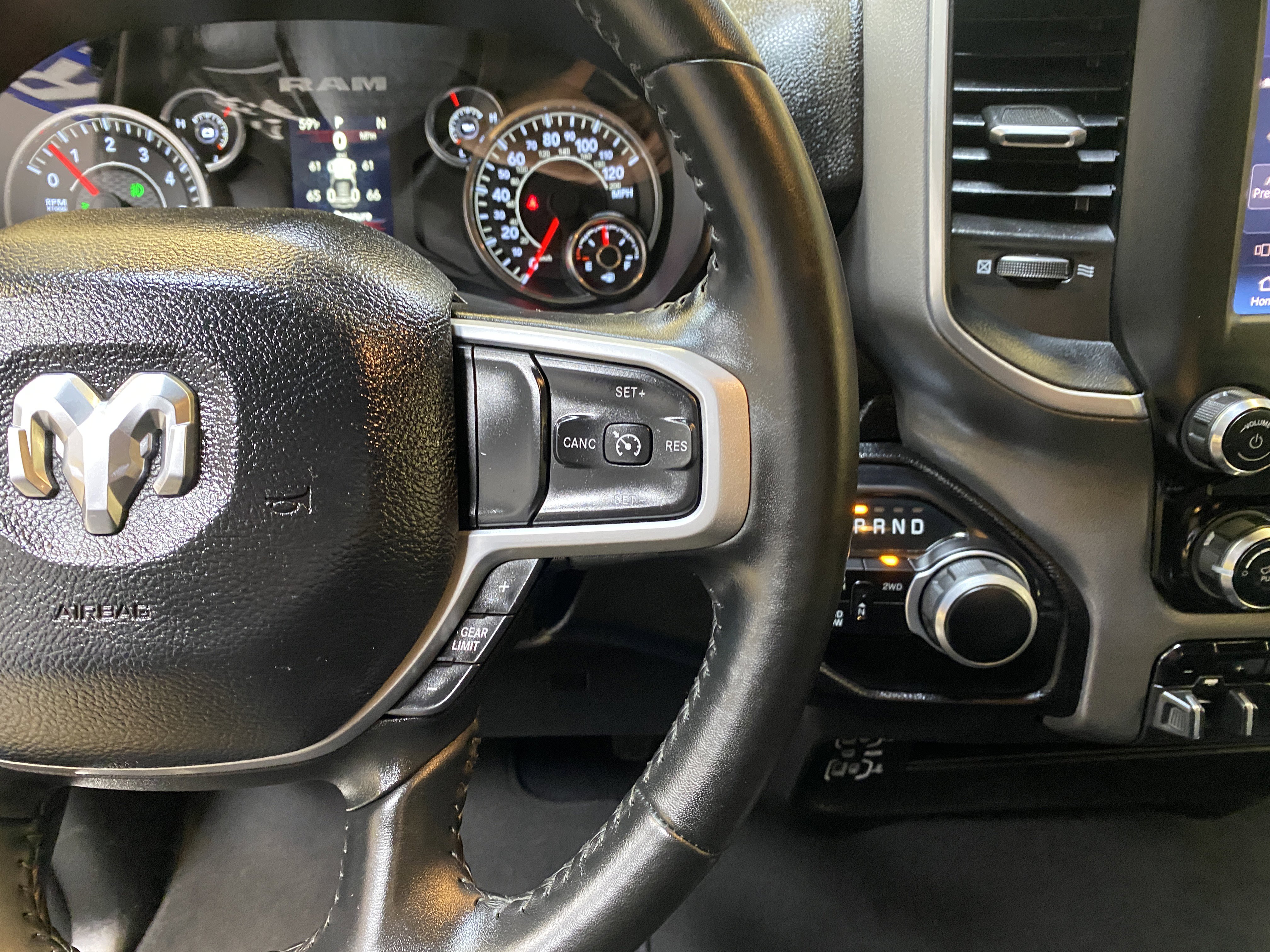 Used 2024 RAM 2500 Big Horn w/ Bed Utility Group image 32