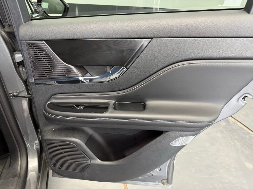 Used 2022 Lincoln Corsair AWD w/ Equipment Group 101A image 55