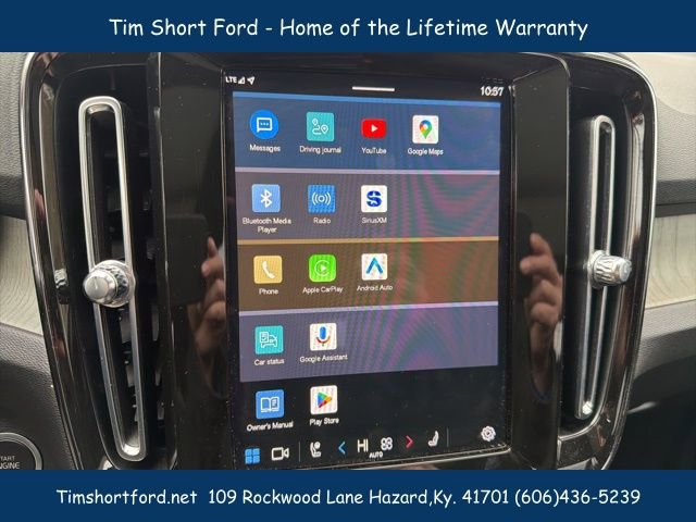 Used 2023 Volvo XC40 B5 Plus w/ Protection Package Premier image 21