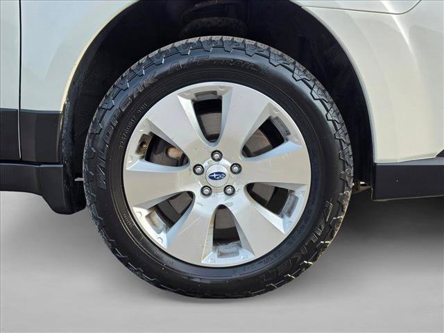 Used 2012 Subaru Outback 3.6R Limited AWD/4WD image 9