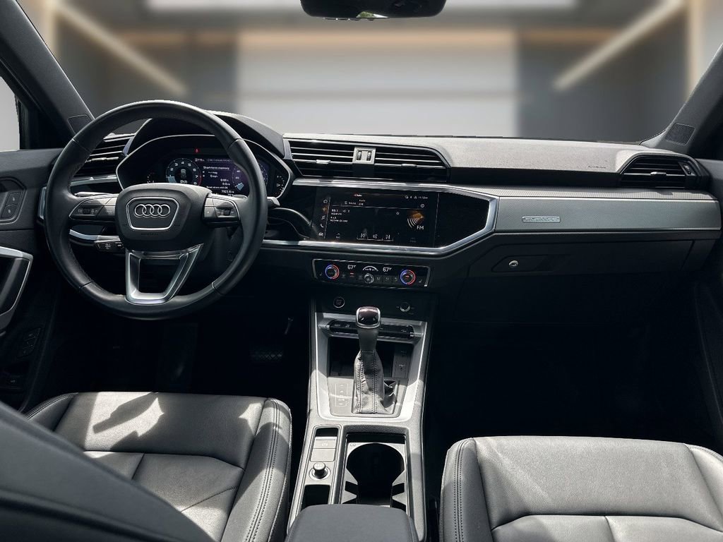 Used 2024 Audi Q3 2.0T Premium image 10