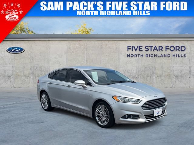 Used 2014 Ford Fusion SE w/ Equipment Group 202A FWD image 2