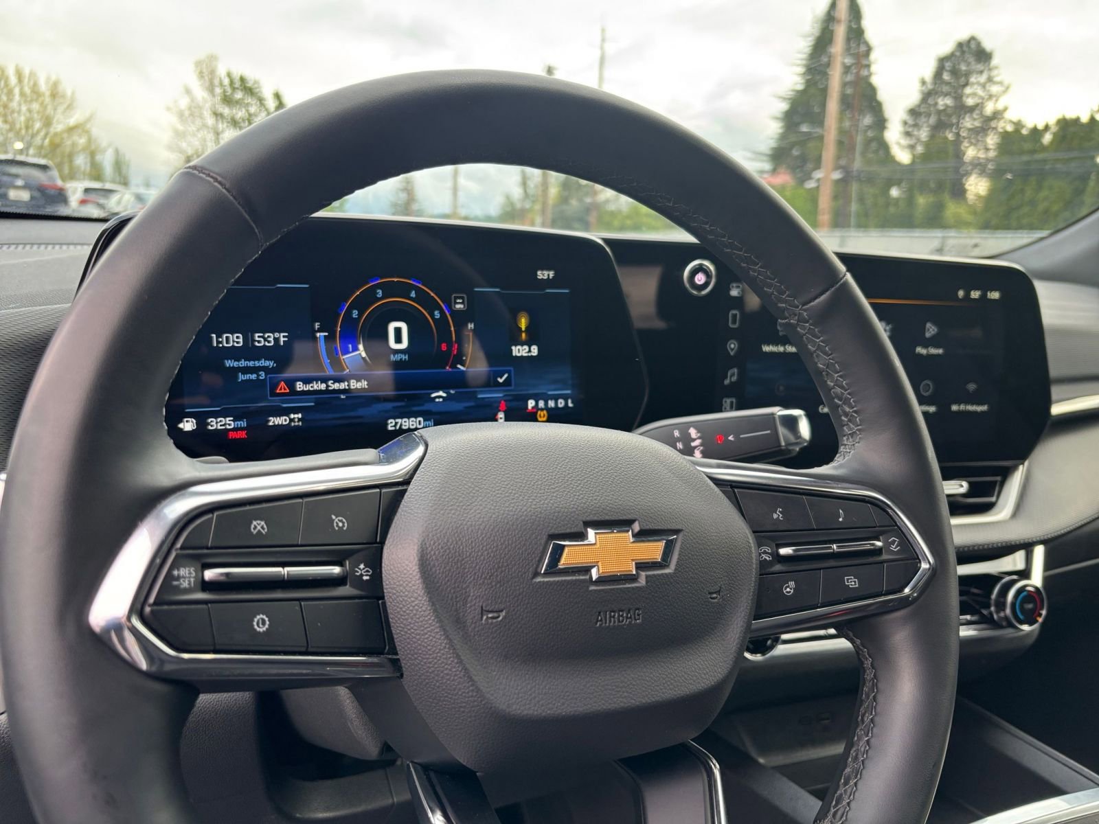 Used 2025 Chevrolet Equinox LT AWD/4WD image 29