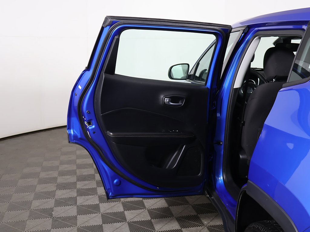 Used 2020 Jeep Compass Sport image 17