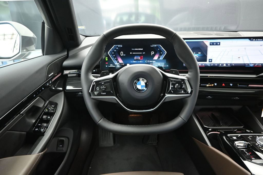 Certified 2026 BMW 530i RWD image 30