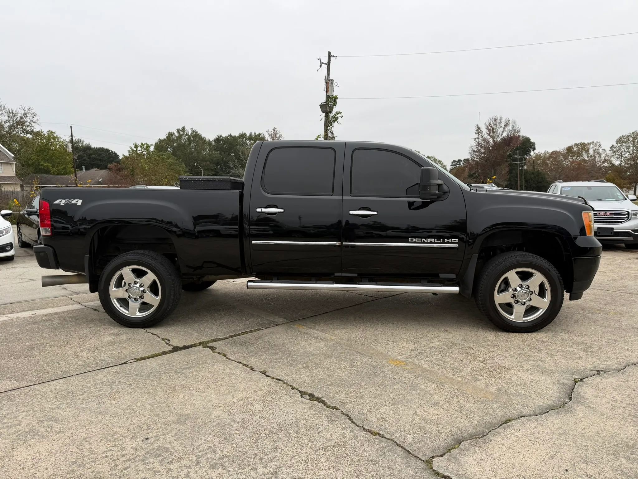 Used 2013 GMC Sierra 2500 Denali image 7
