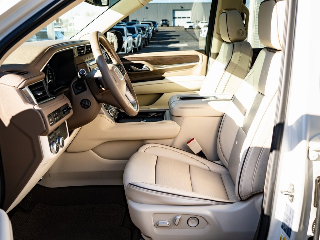 Used 2021 GMC Yukon XL Denali image 21