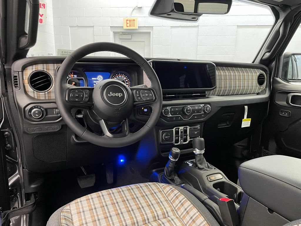 New 2026 Jeep Gladiator Mojave AWD/4WD image 9