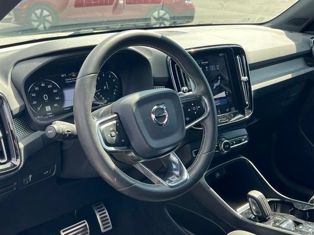 Used 2020 Volvo XC40 T5 R-Design AWD/4WD image 12