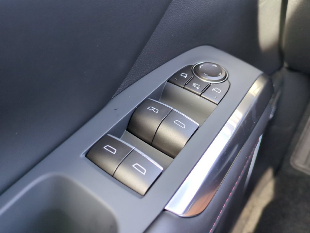 New 2027 Chevrolet Traverse RS AWD/4WD image 24