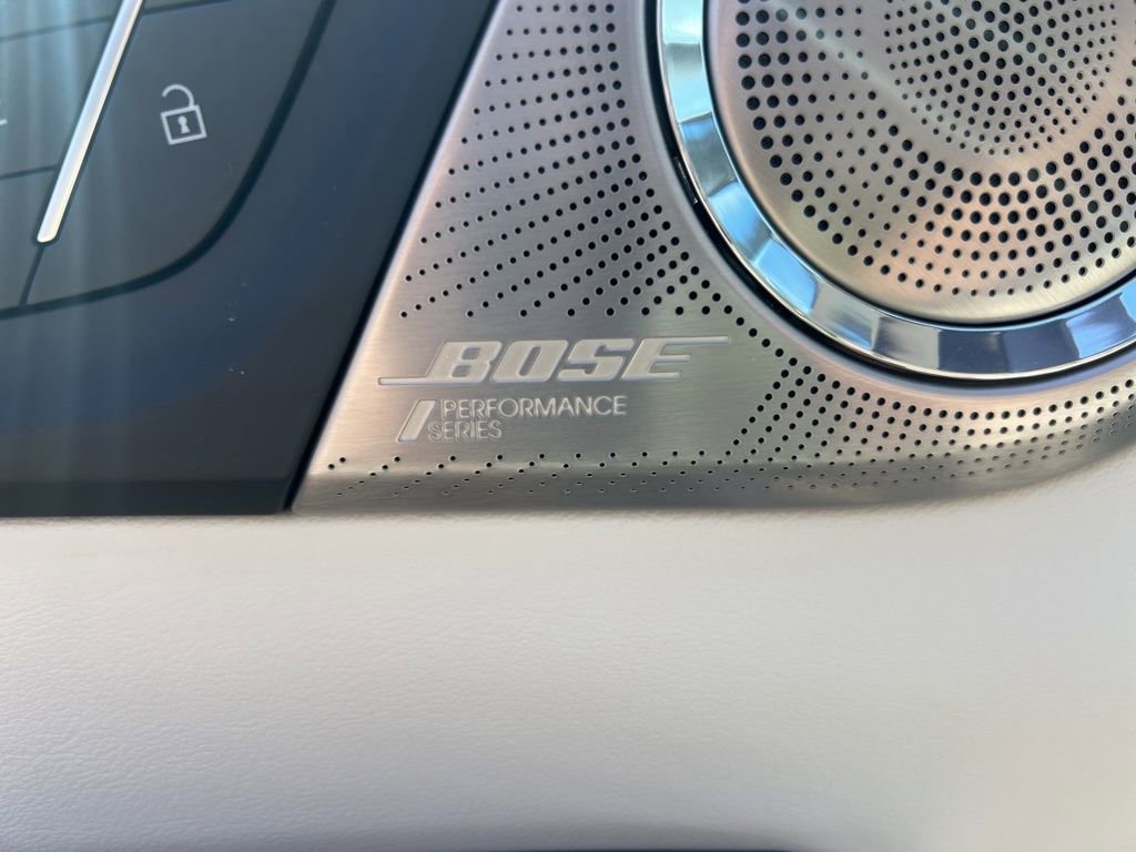 Certified 2025 Buick Enclave Avenir w/ Super Cruise Package FWD image 17