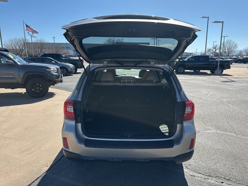 Used 2017 Subaru Outback 2.5i Limited image 23