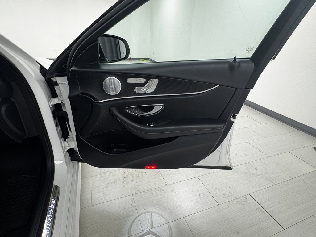 Used 2023 Mercedes-Benz E 350 Sedan image 13