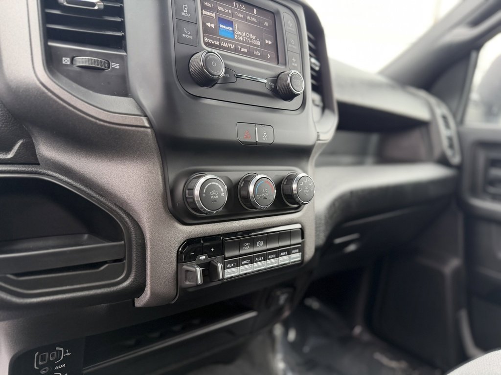 Used 2024 RAM 2500 Tradesman w/ Chrome Appearance Group image 16