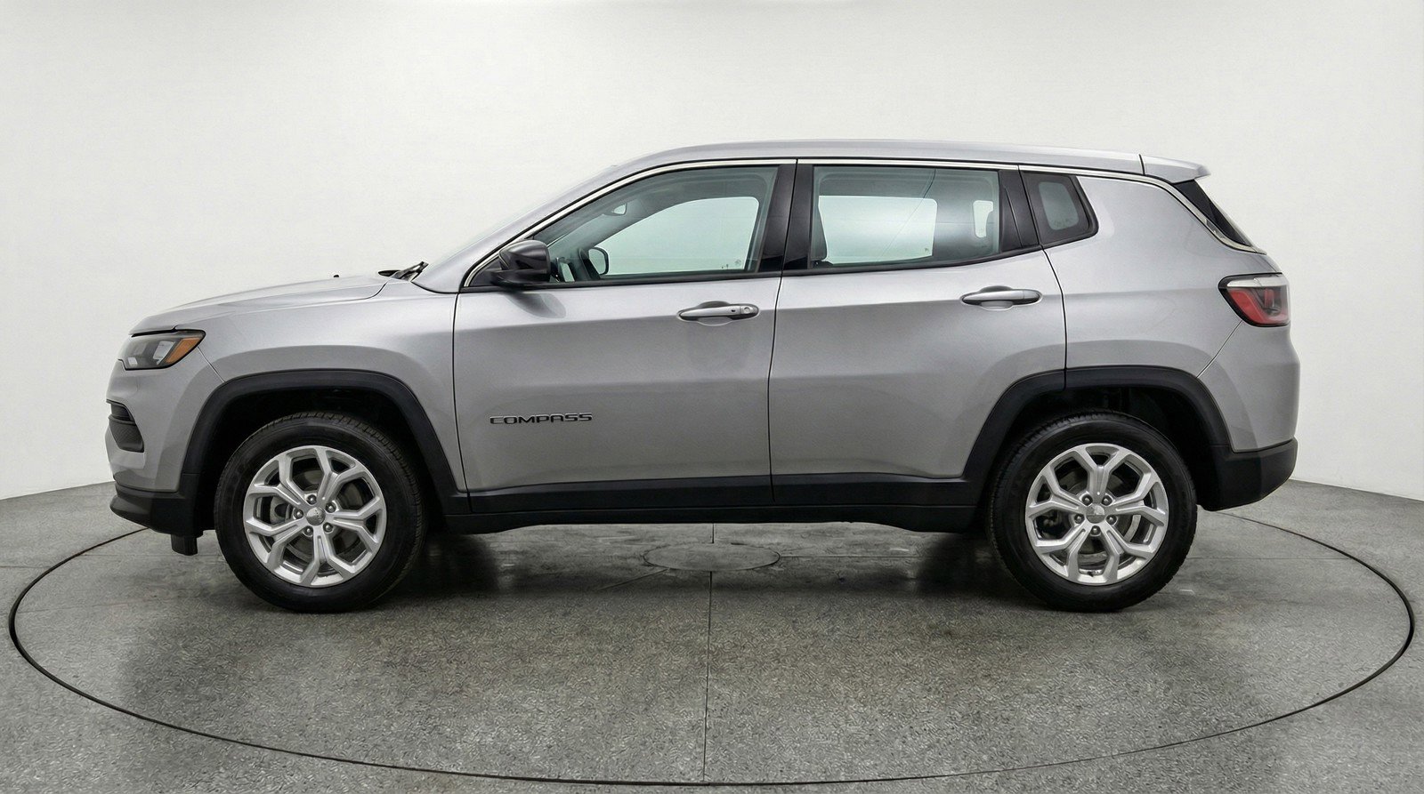 Used 2025 Jeep Compass Latitude image 5