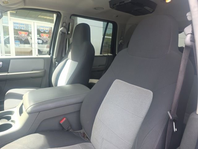 Used 2005 Ford Expedition XLT RWD image 8
