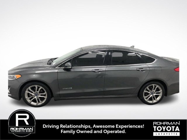 Used 2019 Ford Fusion Titanium FWD image 3