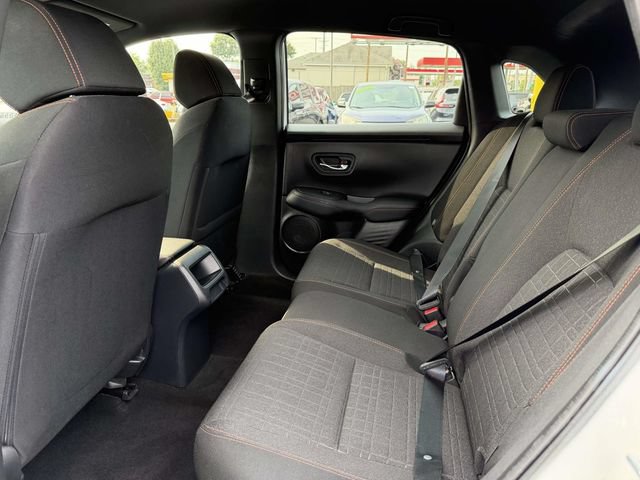 Used 2025 Honda HR-V Sport image 9