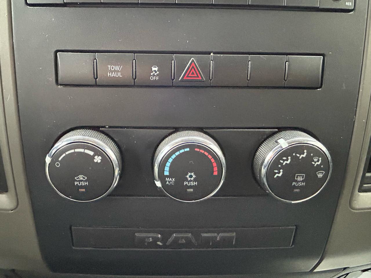 Used 2011 RAM 1500 ST w/ SXT Appearance Group AWD/4WD image 20