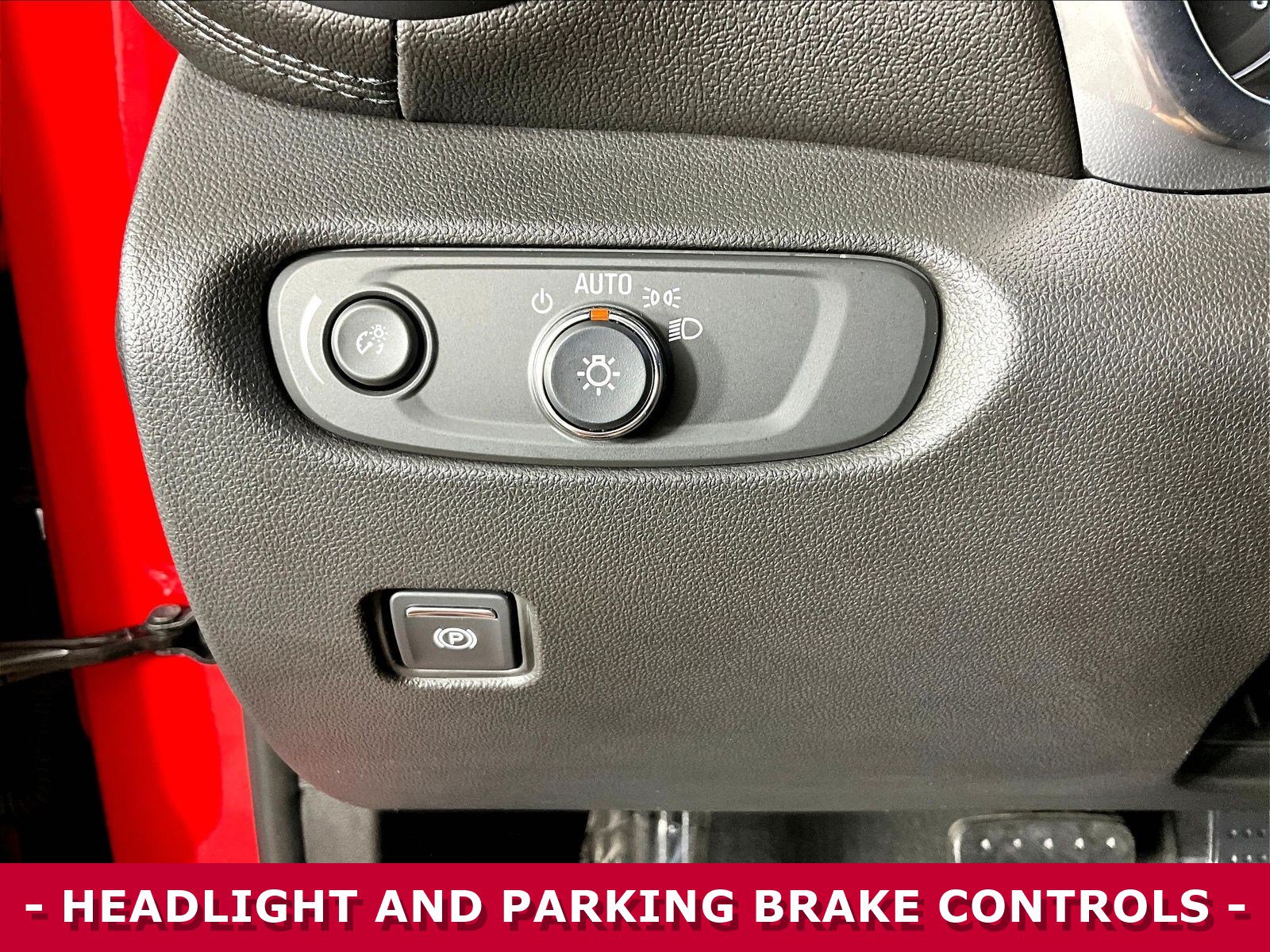 Used 2020 Chevrolet Blazer LT FWD image 35