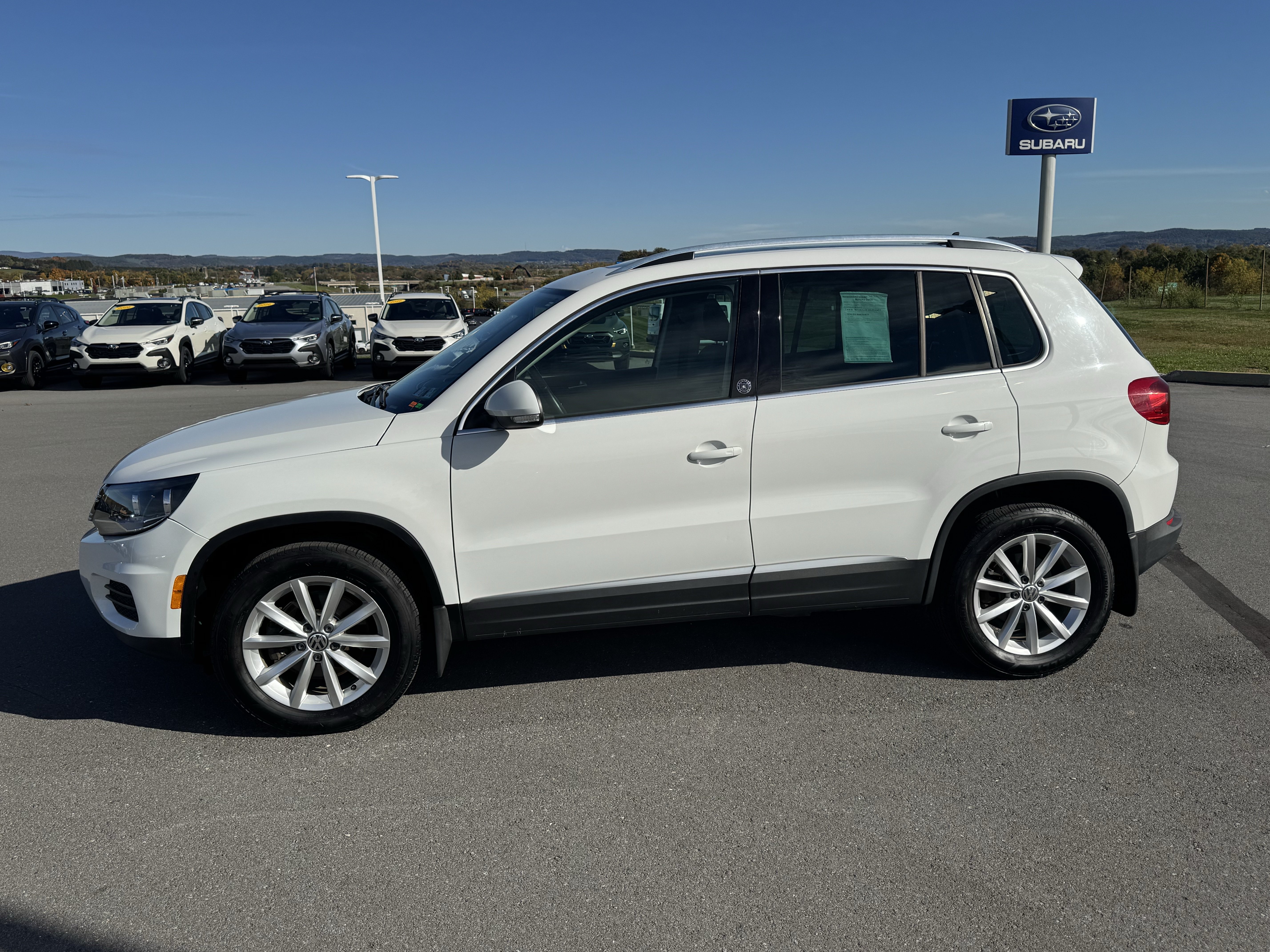 Used 2017 Volkswagen Tiguan Wolfsburg Edition AWD/4WD image 7