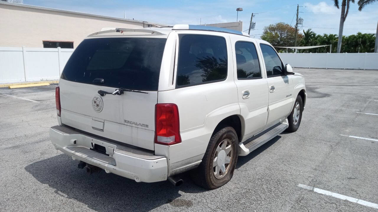 Used 2006 Cadillac Escalade 2WD image 3