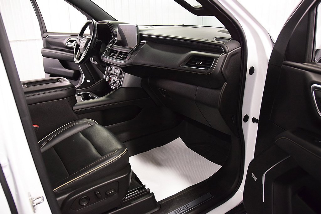 Used 2021 GMC Yukon SLT w/ SLT Premium Package image 30
