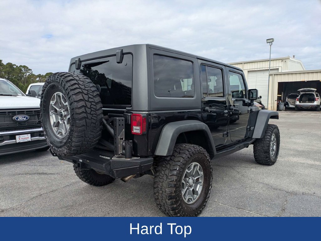 Used 2014 Jeep Wrangler Unlimited Rubicon w/ Connectivity Group AWD/4WD image 4