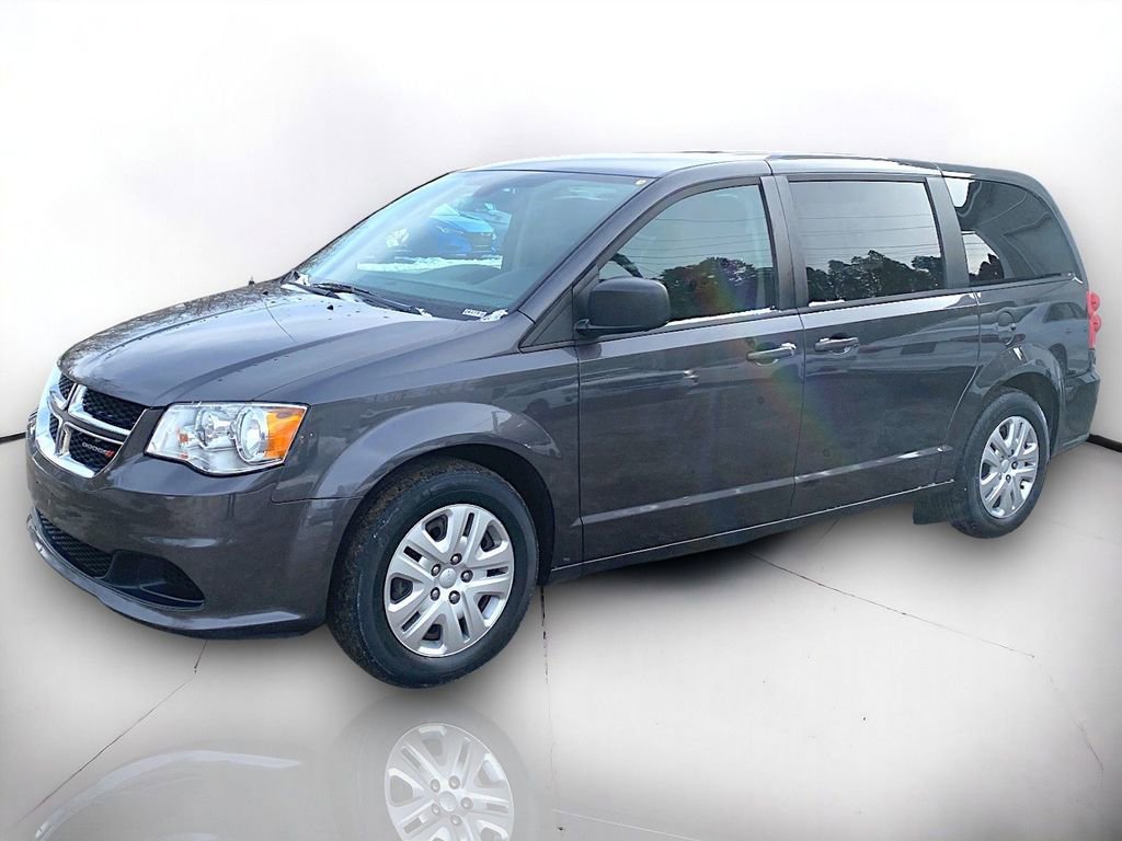 Used 2018 Dodge Grand Caravan SE w/ UConnect Hands-Free Group FWD image 2