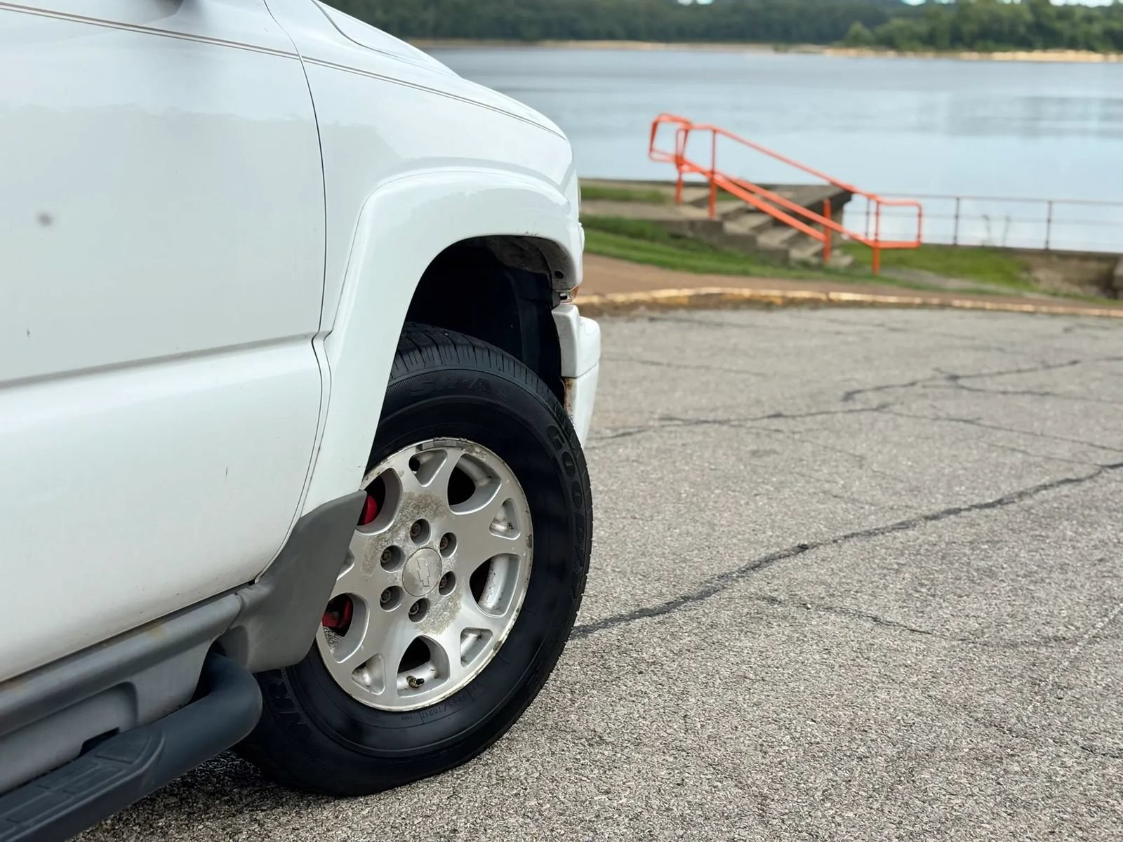 Used 2006 Chevrolet Tahoe Z71 w/ Z71 Preferred Equipment Group AWD/4WD image 21