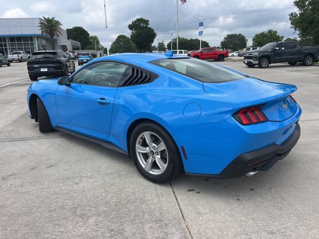 Used 2024 Ford Mustang Coupe RWD image 4
