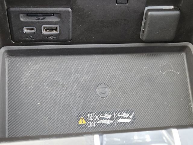 Used 2021 GMC Yukon Denali w/ Denali Ultimate Package image 9