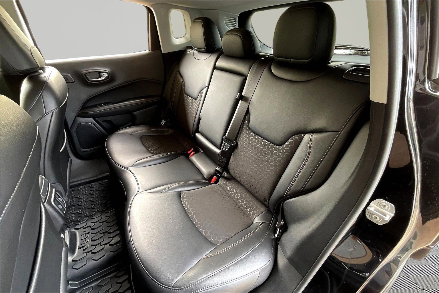 Used 2021 Jeep Compass Latitude w/ Sun and Sound Group AWD/4WD image 21