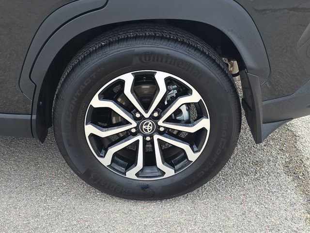 Used 2026 Toyota Corolla Cross SE AWD/4WD image 32