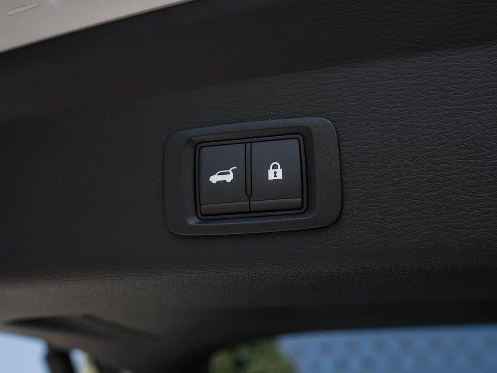 New 2026 Mitsubishi Outlander SE image 9