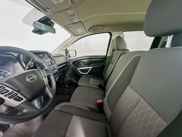 Used 2023 Nissan Titan SV image 20