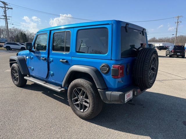 Used 2024 Jeep Wrangler Sport S image 4